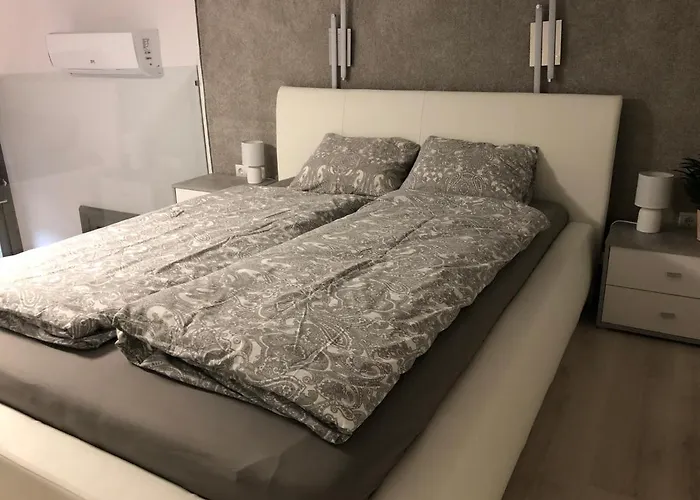 Hunyady Gallery Daire *